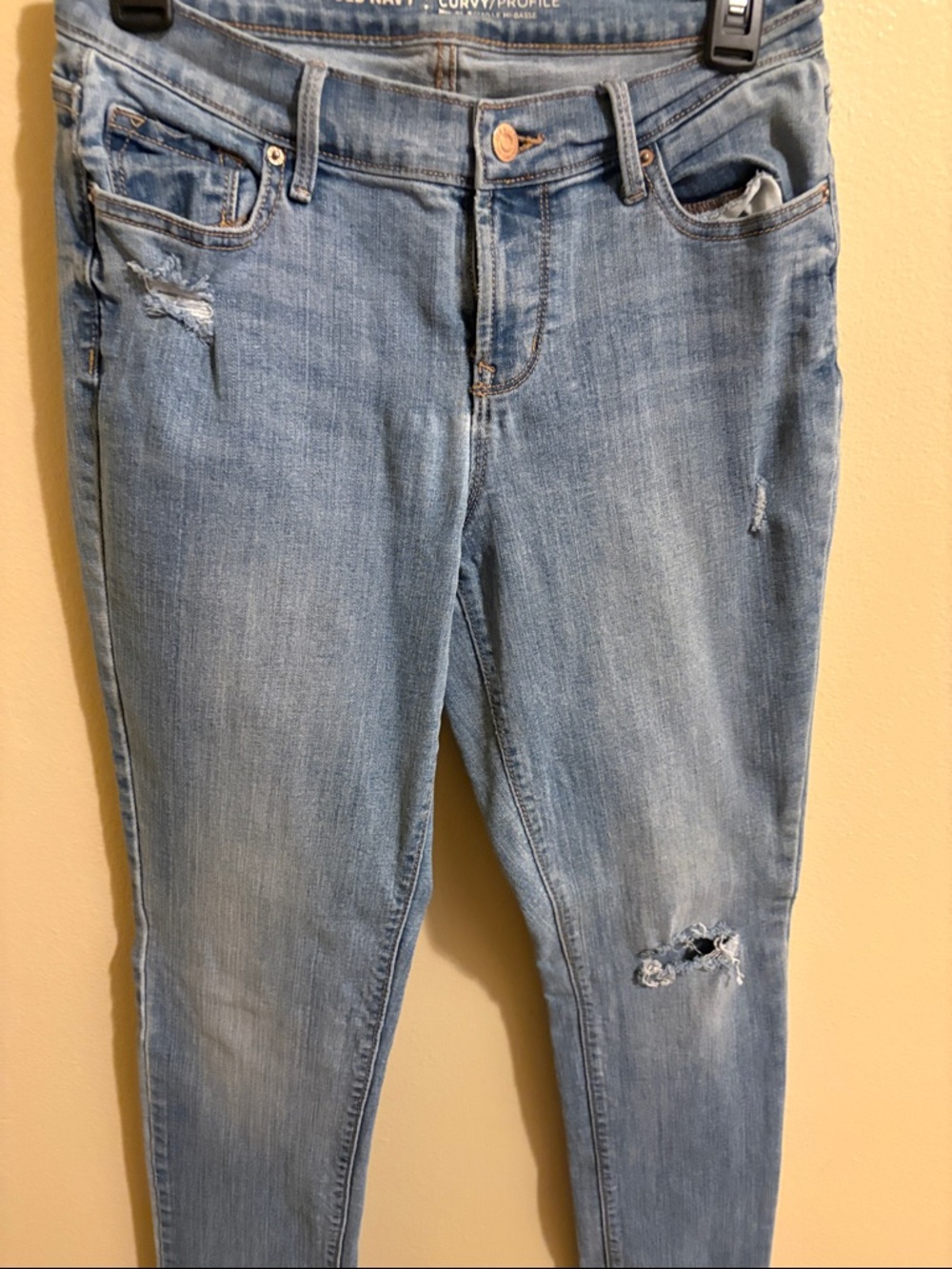 Old Navy Light Blue Skinny Distressed Jeans